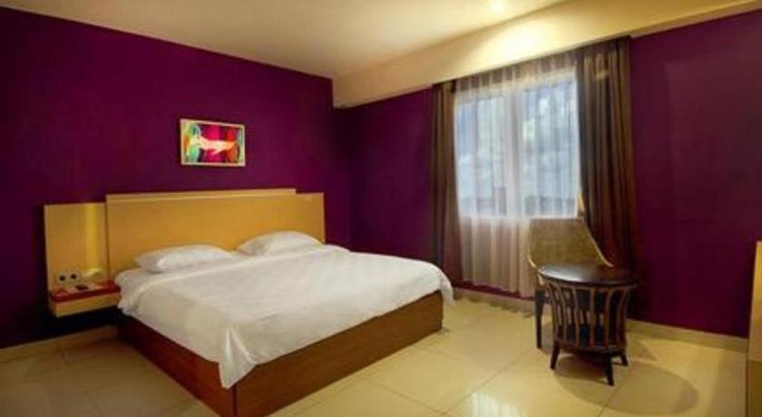 Borneo Hotel Pontianak Exterior foto
